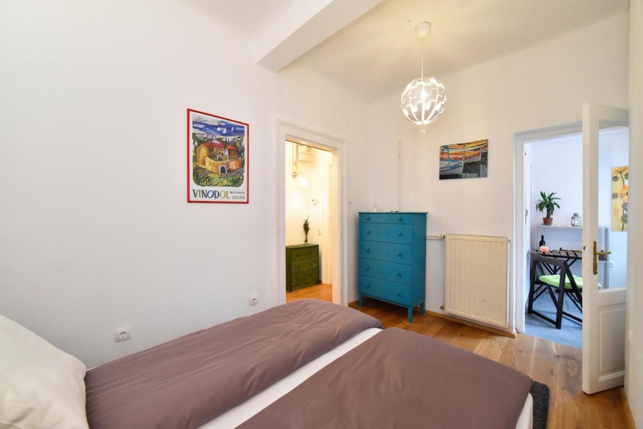 Cosy Lu Apartment Zagreb Luaran gambar
